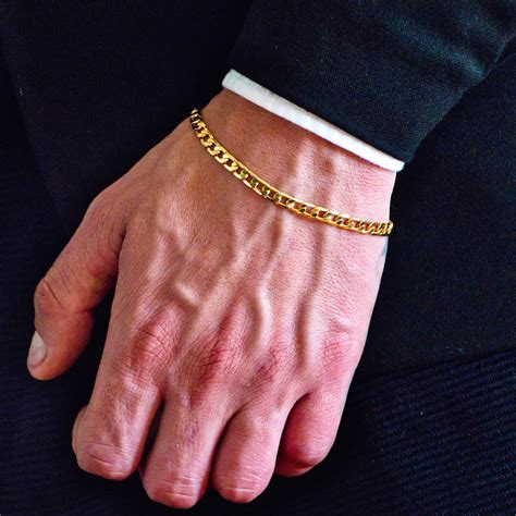 pulsera gucci hombre oro|Pulseras de Gucci .